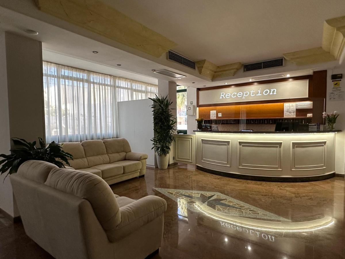Porto Cesareo Hotel エクステリア 写真