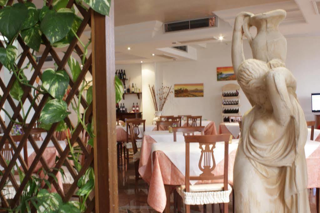 Porto Cesareo Hotel エクステリア 写真